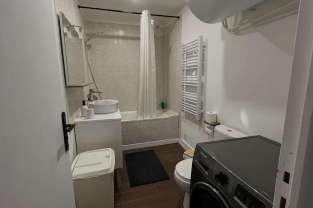 생발레리앙코 Quartier Historique Duplex 6Pers 아파트 외부 사진