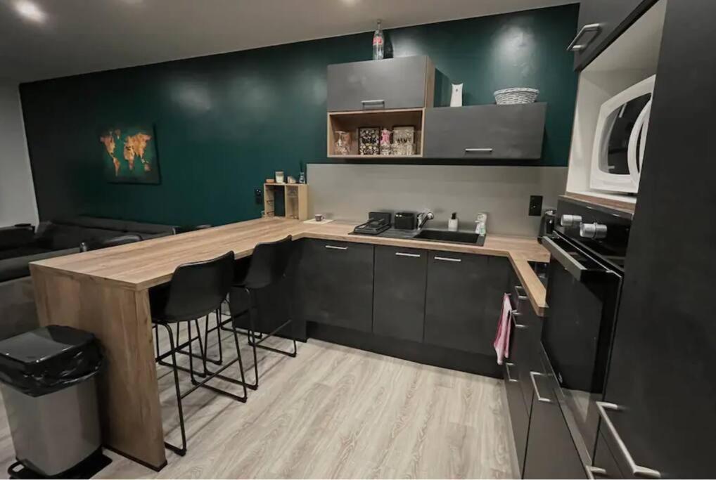 생발레리앙코 Quartier Historique Duplex 6Pers 아파트 외부 사진