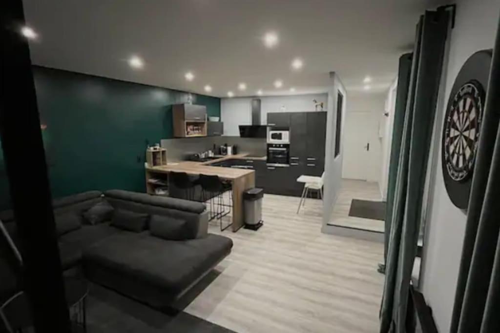 생발레리앙코 Quartier Historique Duplex 6Pers 아파트 외부 사진